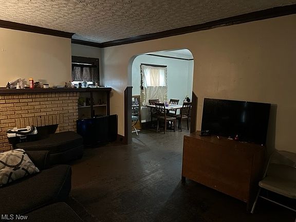 2nd image of 11700 Angelus Ave