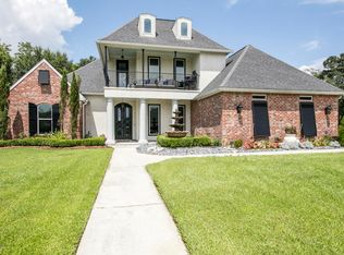 702 Woodcock Ln, New Iberia, LA 70560