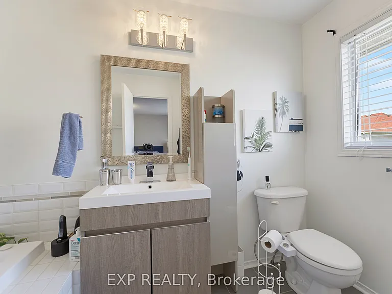 2215 Silverado Cres — Photo 22