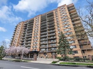 60 Parkway Dr #10G, East Orange, NJ