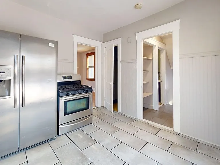 3509 Meyer Ave — Photo 2