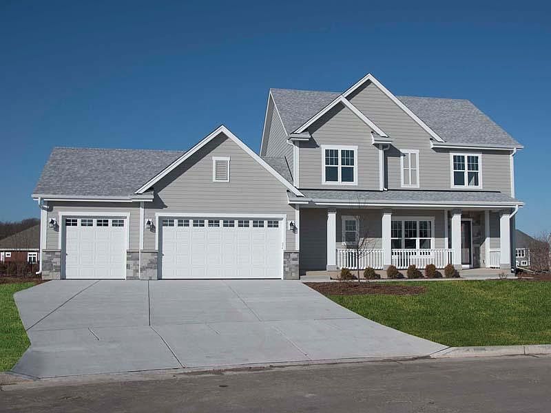 1st image of W138N6098 Weyerhaven Ct