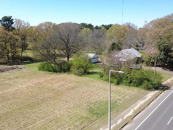 3rd image of Pleasant View Rd