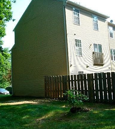 3rd image of 19001 Cherry Bend Dr