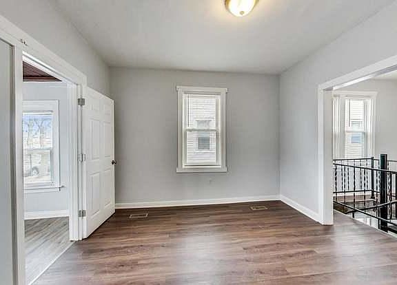 4th image of 1829 Hartrey Ave