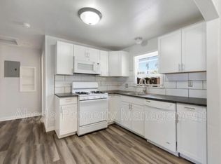 126 S Lincoln Ave APT 3, Loveland, CO 80537