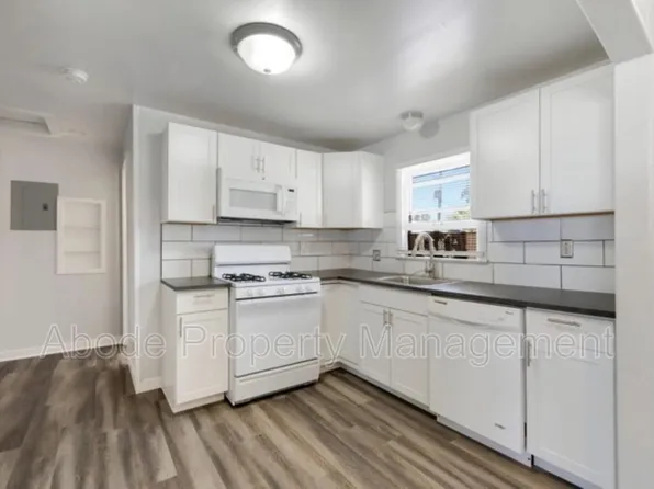 126 S Lincoln Ave APT 3, Loveland, CO 80537