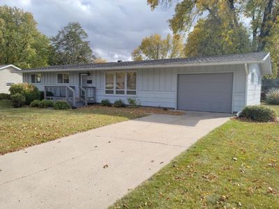 780 3rd St SW, Wells, MN, 56097