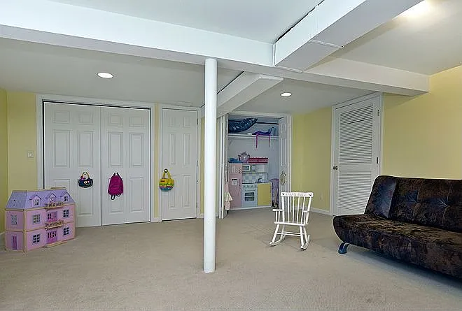 2 Abey Dr photo 1