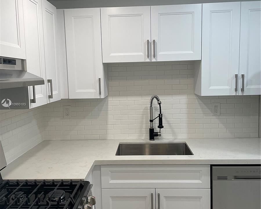 1st image of 1205 Mariposa Ave APT 327