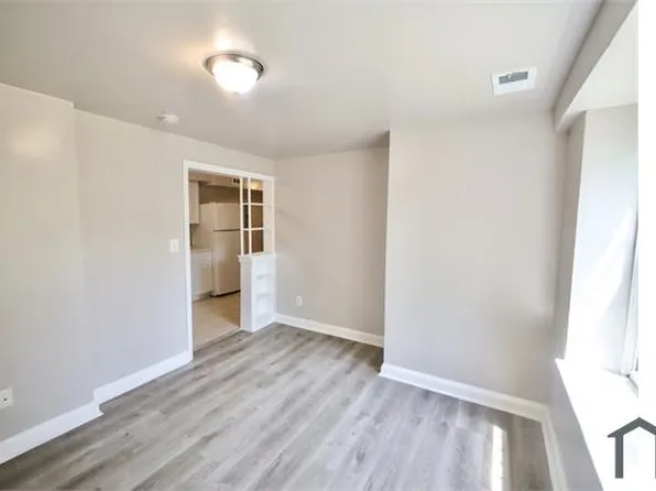 1701 28th St SE #5, Washington, DC 20020