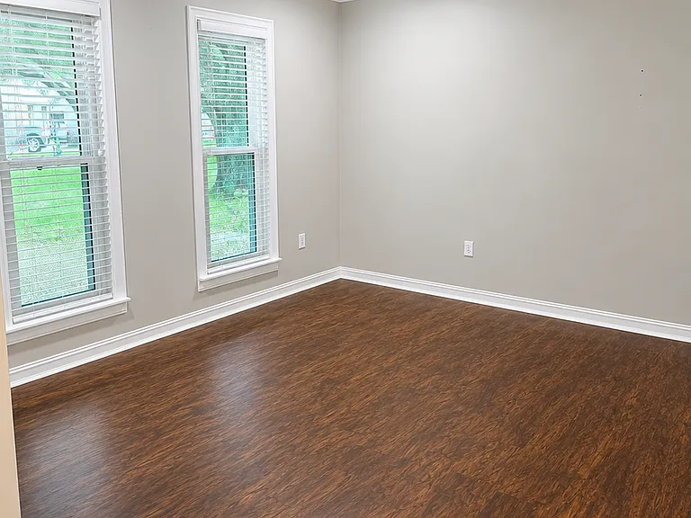 1407 Skrivanek Ct — Photo 3