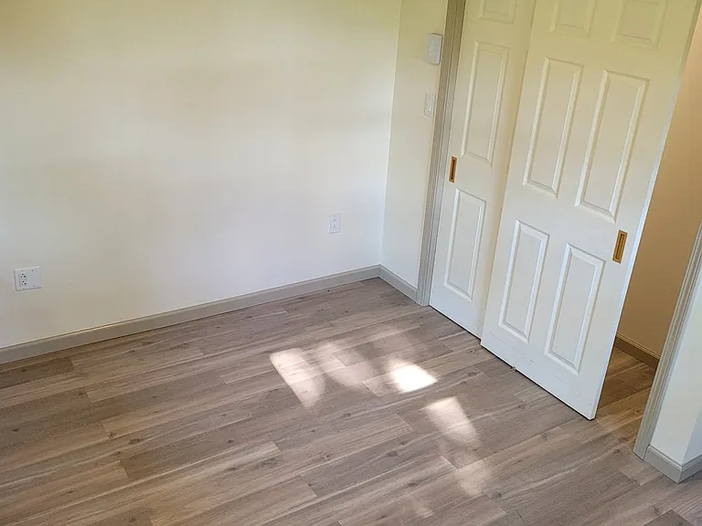 21 Drake Rd #B — Photo 16