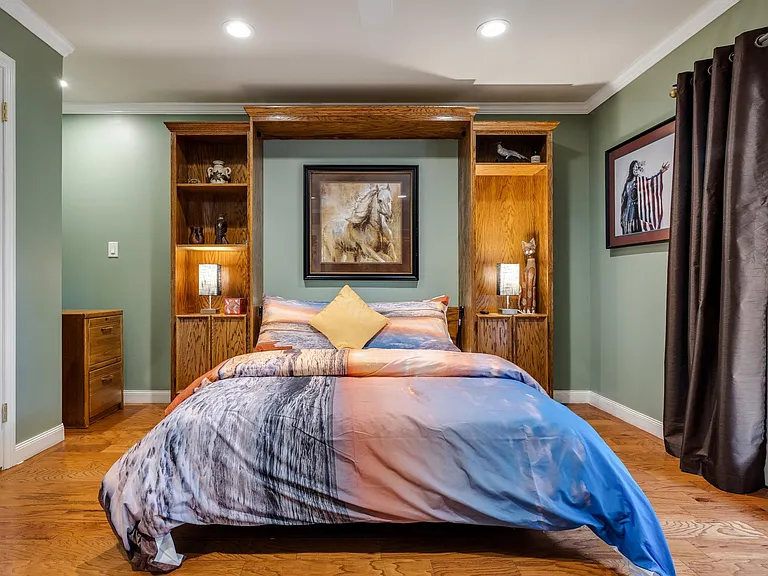 433 Ensign Ln — Photo 32