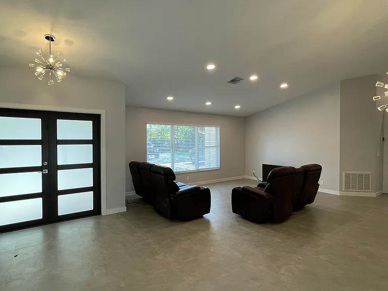 17548 32nd Ln N — Photo 7