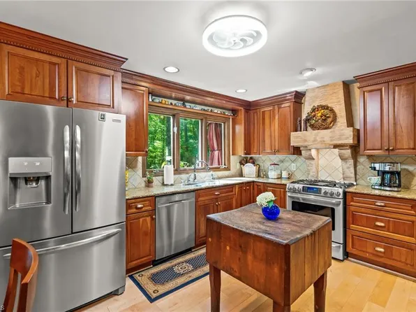 160 Prospectors Trl, Lexington, NC 27292