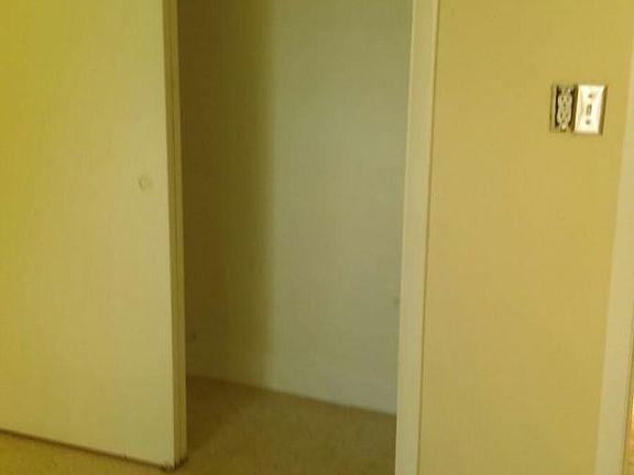 Walking Closet