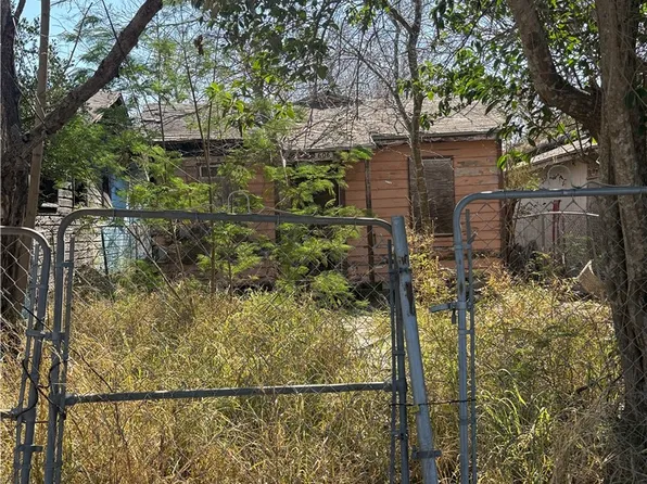 606 Nebraska St, Robstown, TX 78380