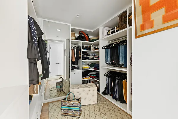 Sold by Compass | media 29