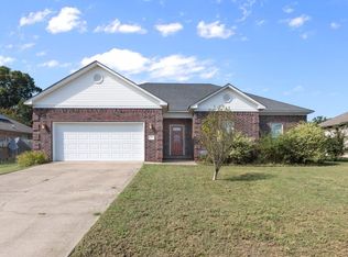 17 Bishop Ln, Conway, AR 72032