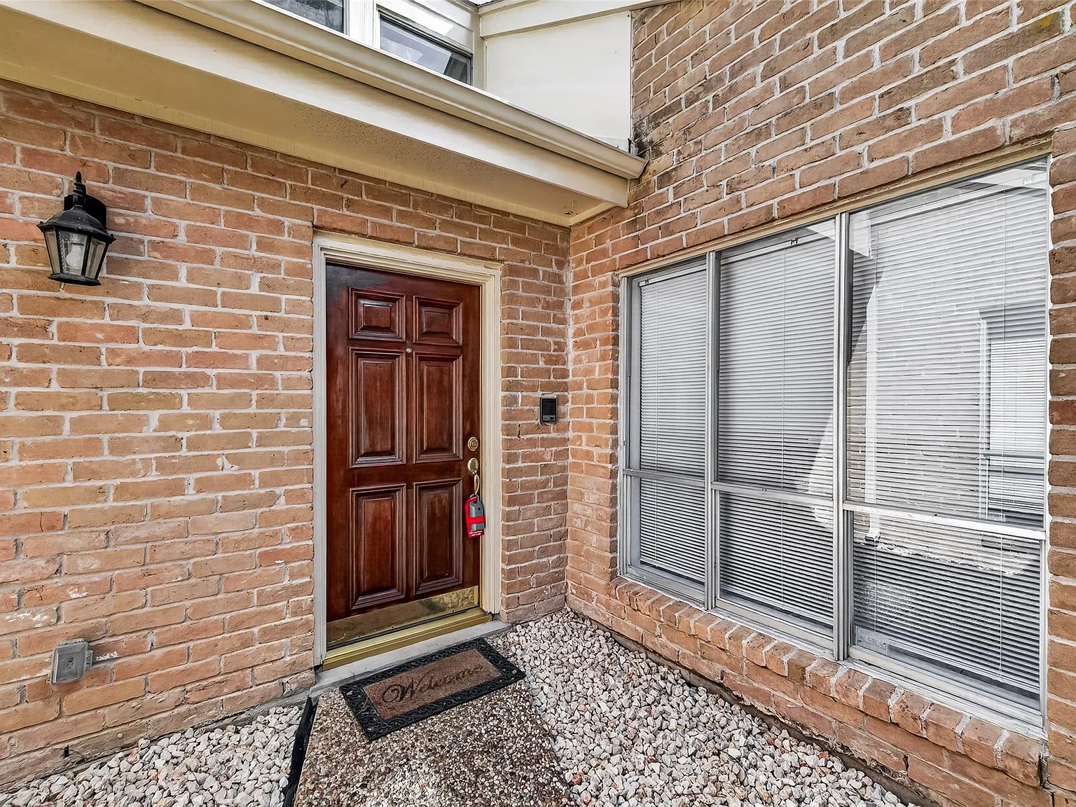 3 bed, 2.0 bath, 1646 sqft, $1,875 — Photo 4