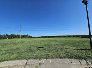 811 W Grandview St, Sutton, NE 68979