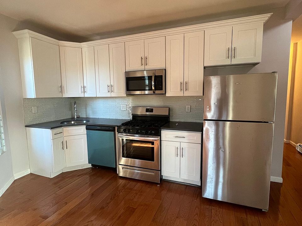 1st image of 140 N Terrace Ave #1