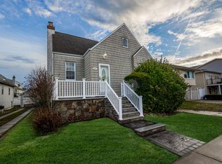 558 E Market St FLOOR 2, Long Beach, NY 11561