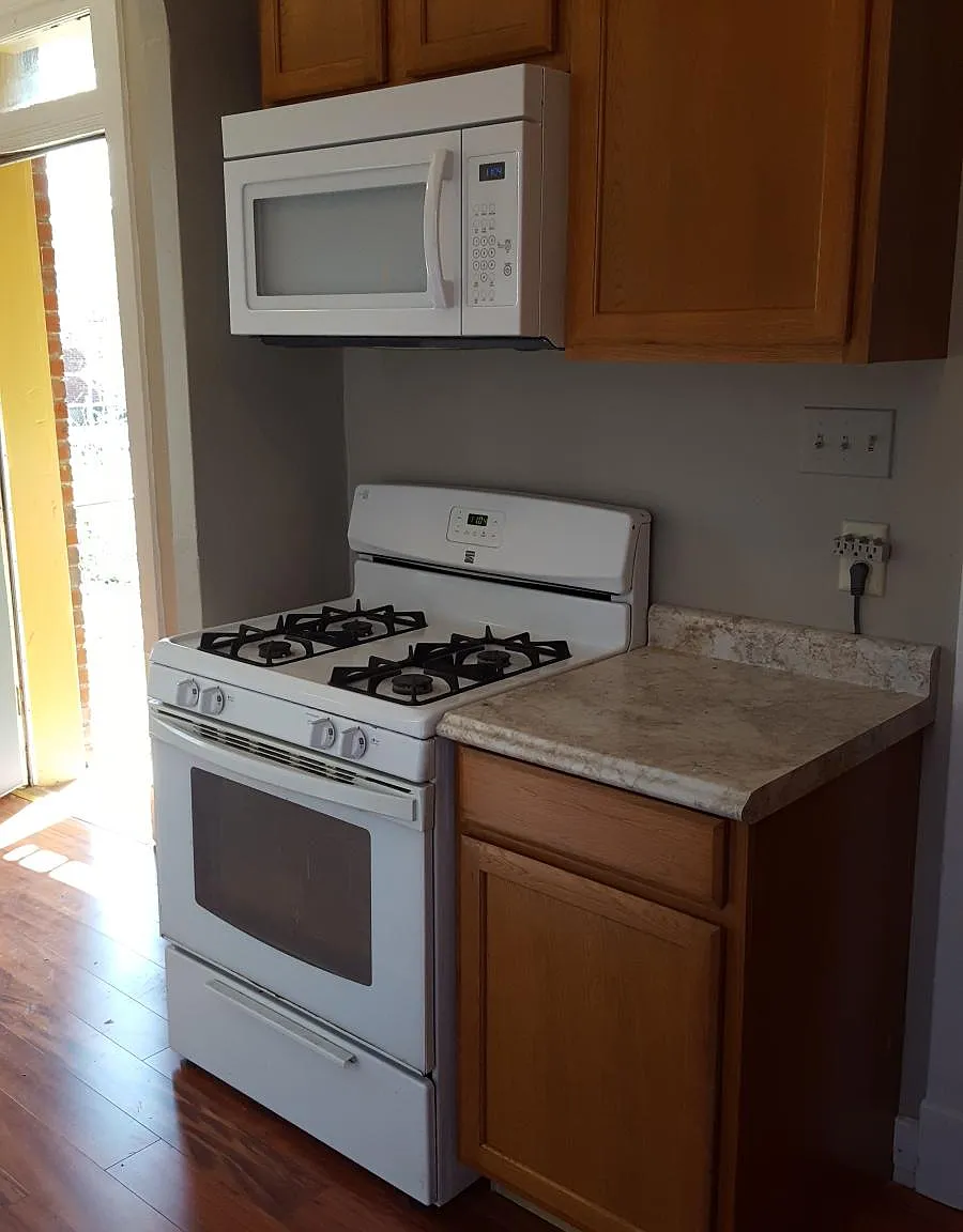1 bed, 600 sqft, $875 — Photo 2