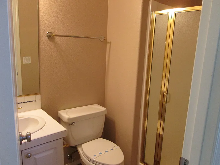 12540 NW Brimpton Ct — Photo 11