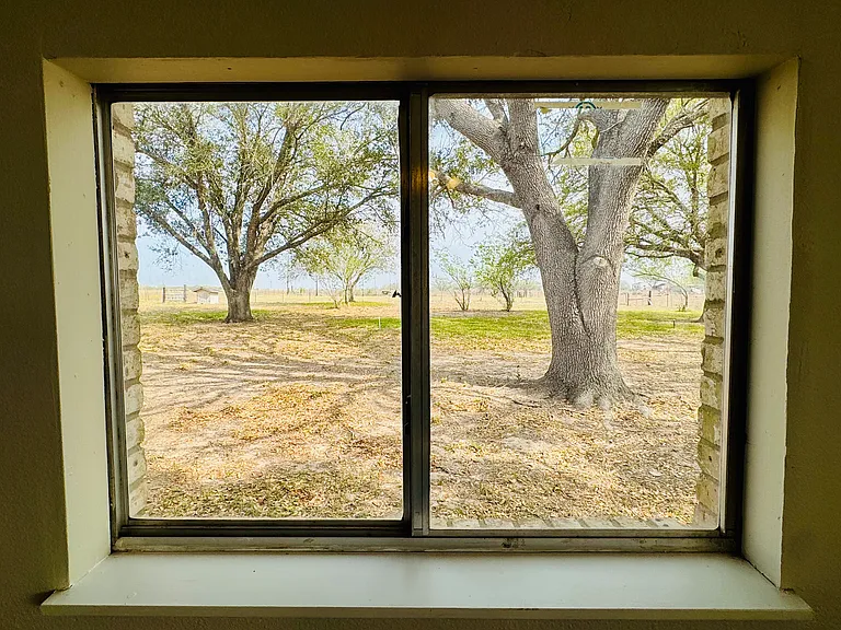 1185 FM 1540 — Photo 14