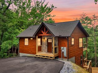 1705 Parkway View Ct, Sevierville, TN 37876