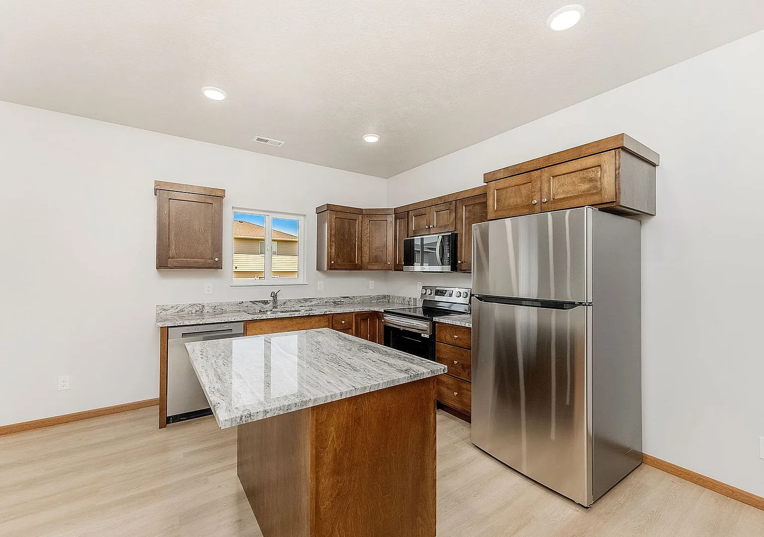 Sundance Ridge / High Noon Place — Photo 1
