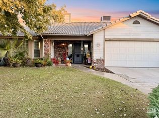 4104 Southern Breeze Dr, Bakersfield, CA 93313