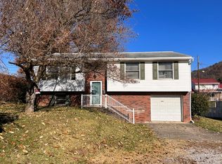 834 Meadow Dr, New Martinsville, WV