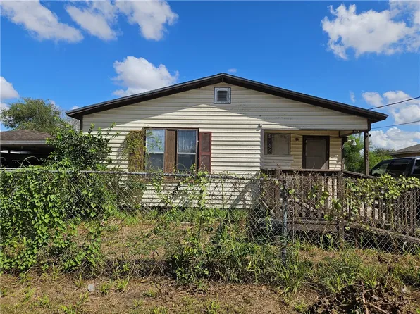 475 Cenizo St, Robstown, TX 78380