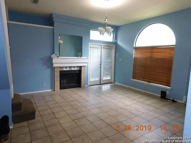 10207 Canton Fld — Photo 4