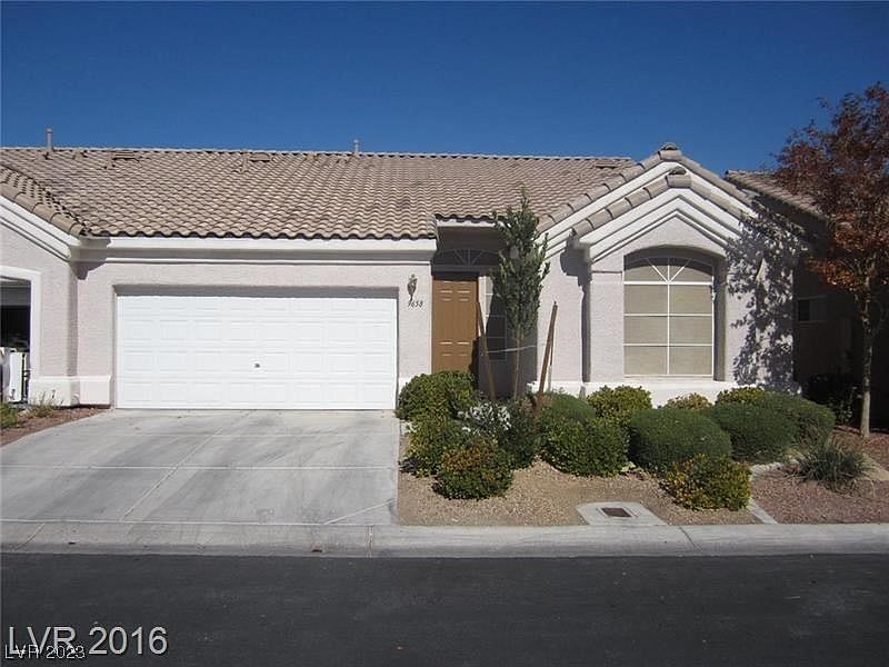 1st image of 9658 Emeraude Ave