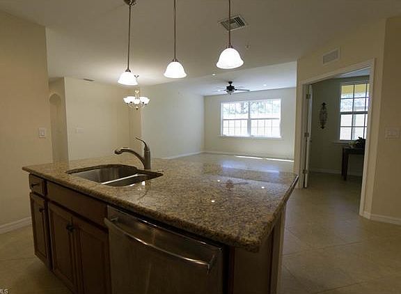 5th image of 23601 Alamanda Dr Unit 101