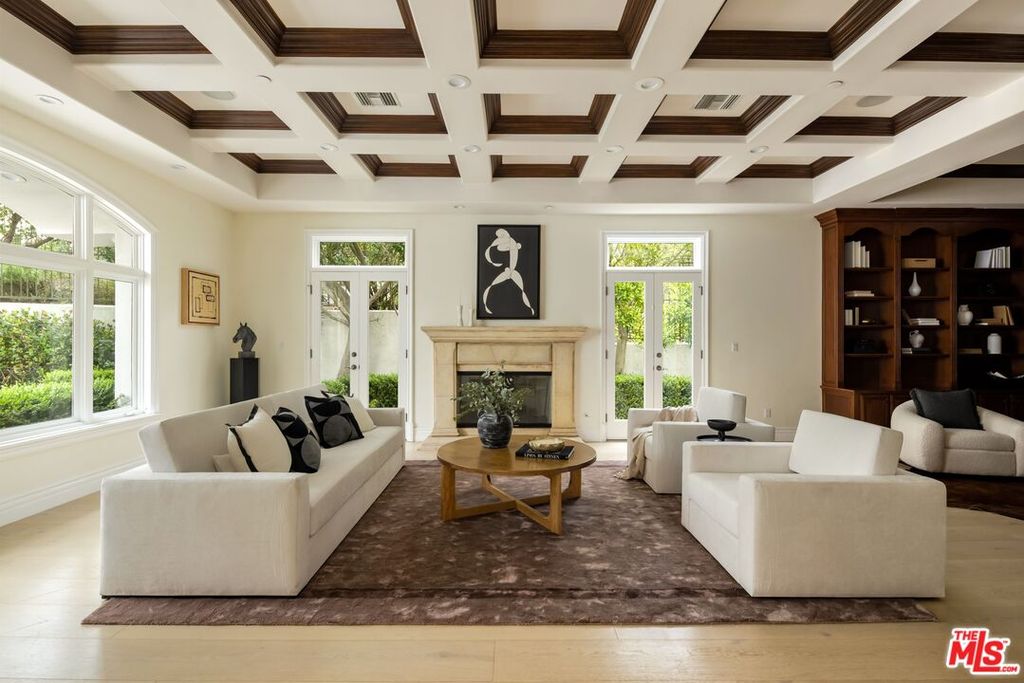 11730 Stonehenge Ln, Los Angeles, CA - View 6