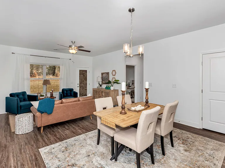 Twin Oaks Townhomes — Photo 10