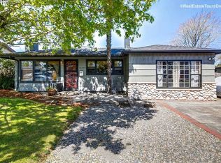 11745 NE Knott St, Portland, OR 97220