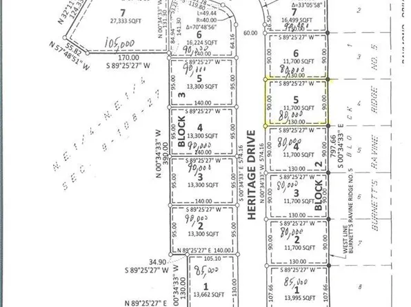 1716 Heritage Pl, Mankato, MN 56001