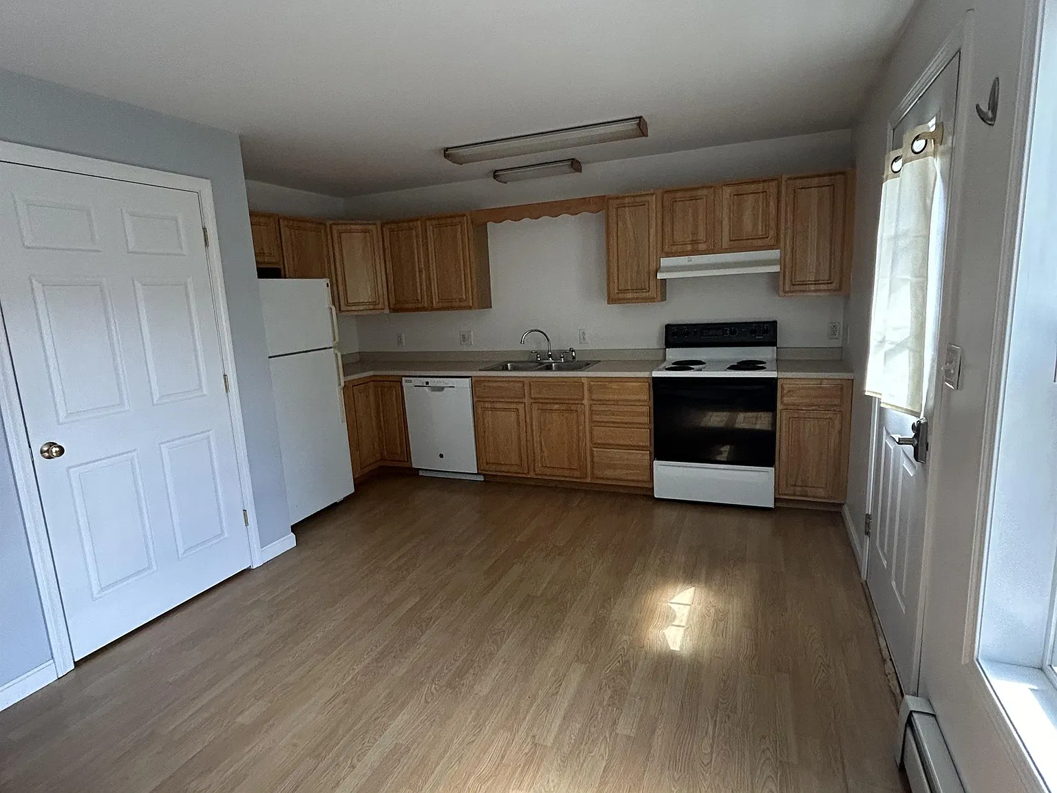 86 Fieldstone Drive - D — Photo 2