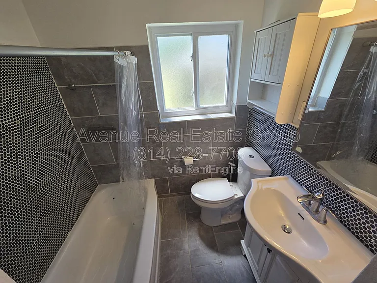1115 Backer St — Photo 12