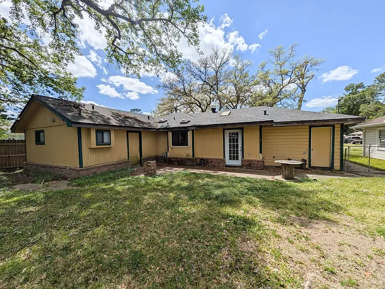 770 Peyton Dr — Photo 25