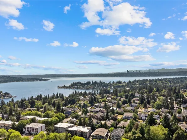 838 Avenue Sq NE #1101, Bellevue, WA 98004