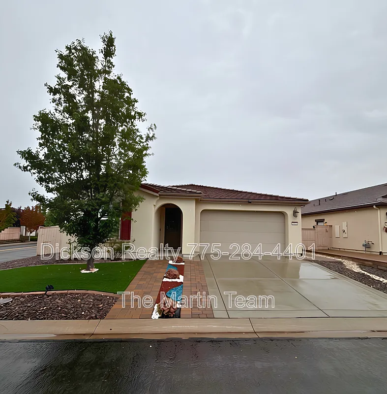 3 bed, 2.0 bath, 1719 sqft, $2,898 — Photo 1