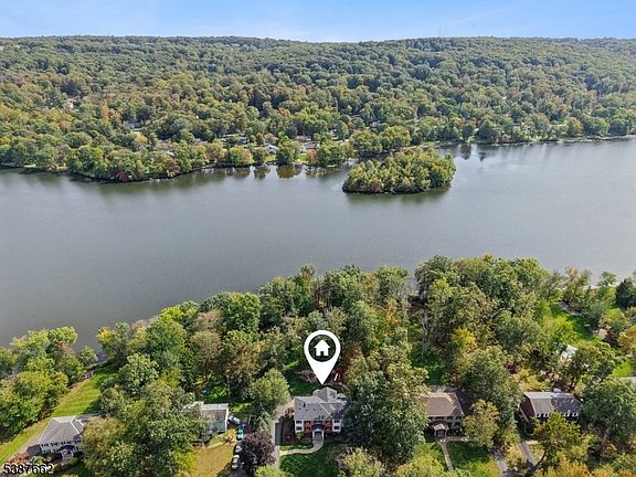 4th image of 17 Ripplewood Dr