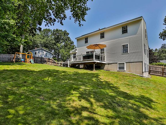 3rd image of 32 Woodfield Street